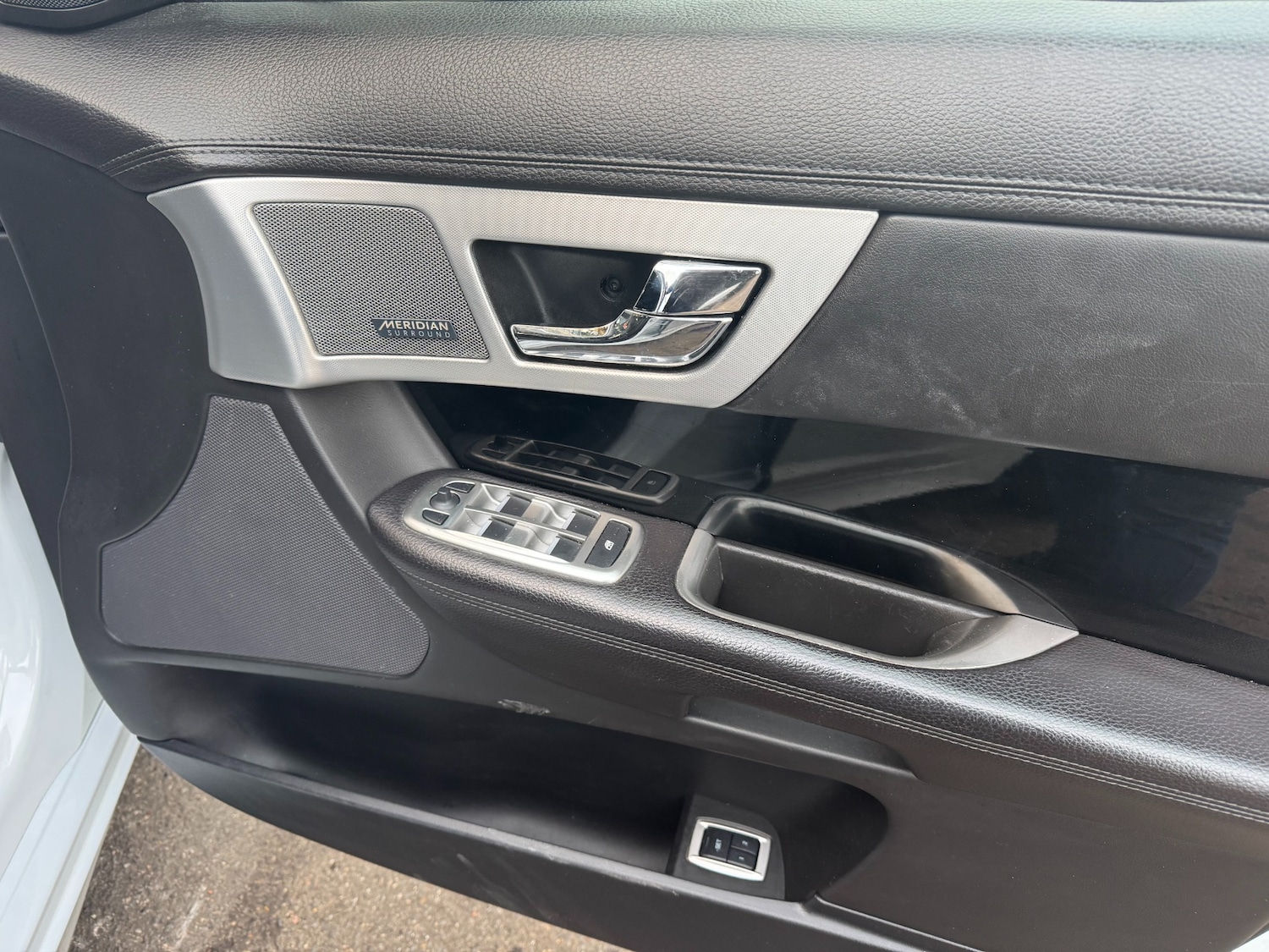 Used Jaguar XF 2015 for sale - 76452065: Photo 11