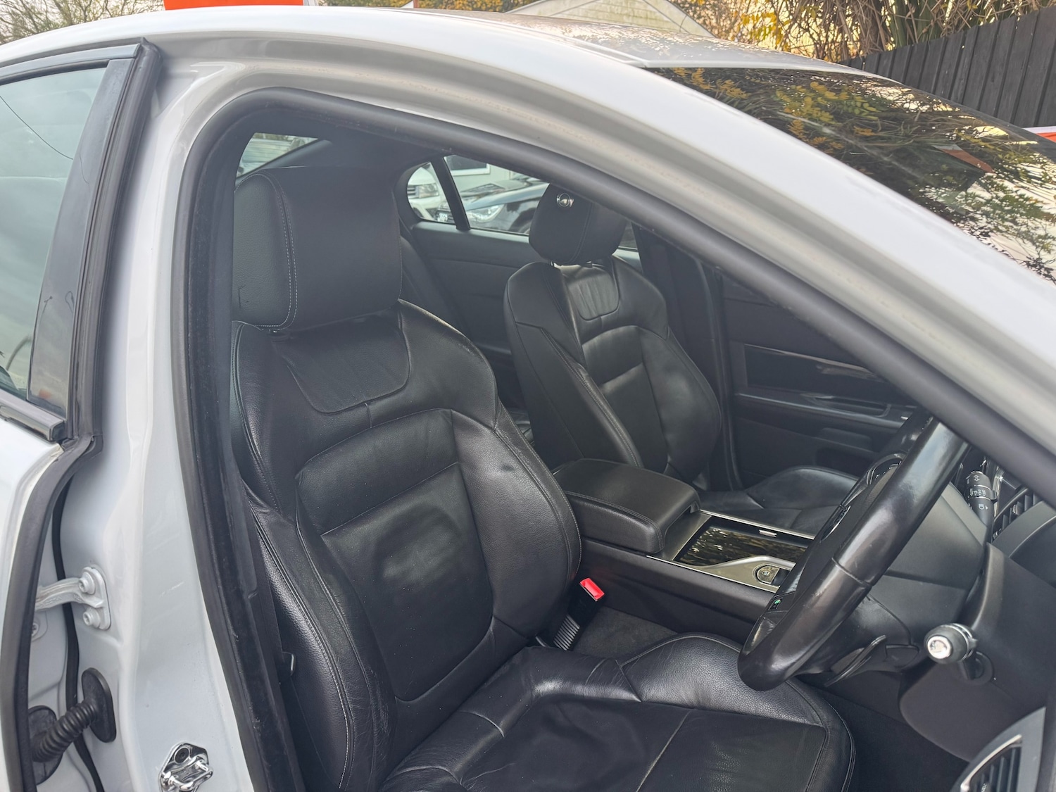 Used Jaguar XF 2015 for sale - 76452065: Photo 12