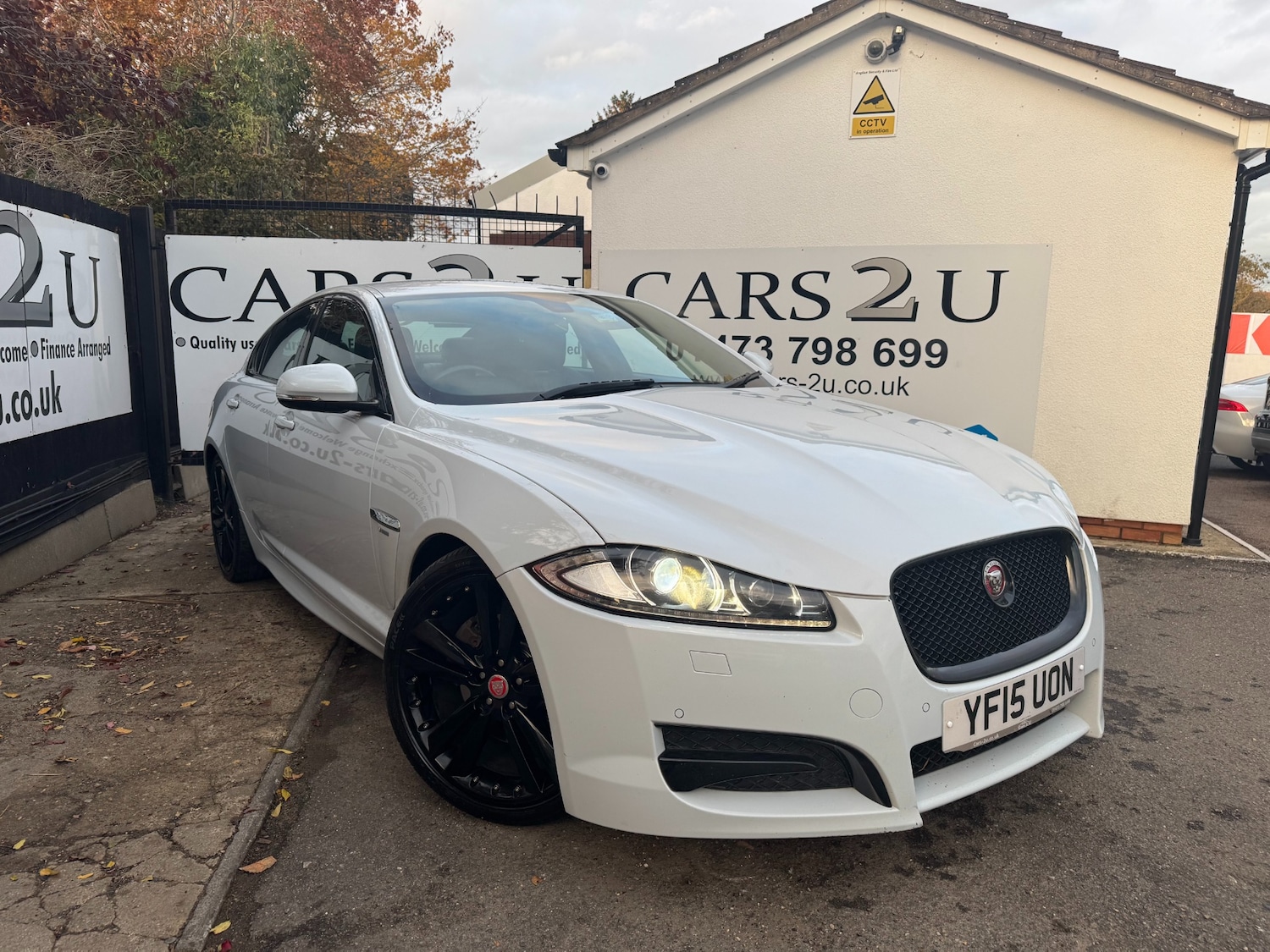 Used Jaguar XF 2015 for sale - 76452065: Photo 2