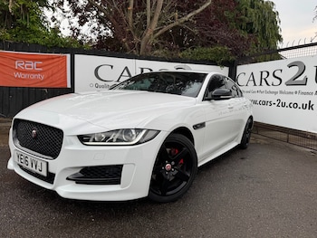Used Jaguar XE 2016 for sale - 75295745: Photo