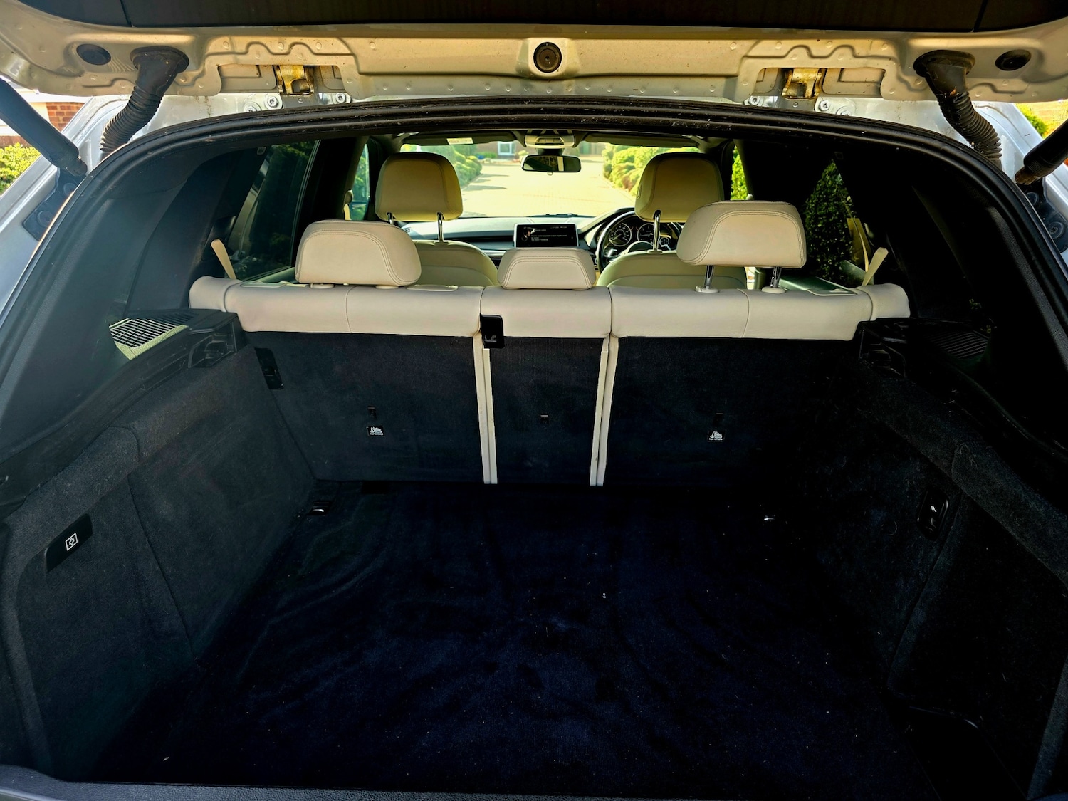 Vehicle 48