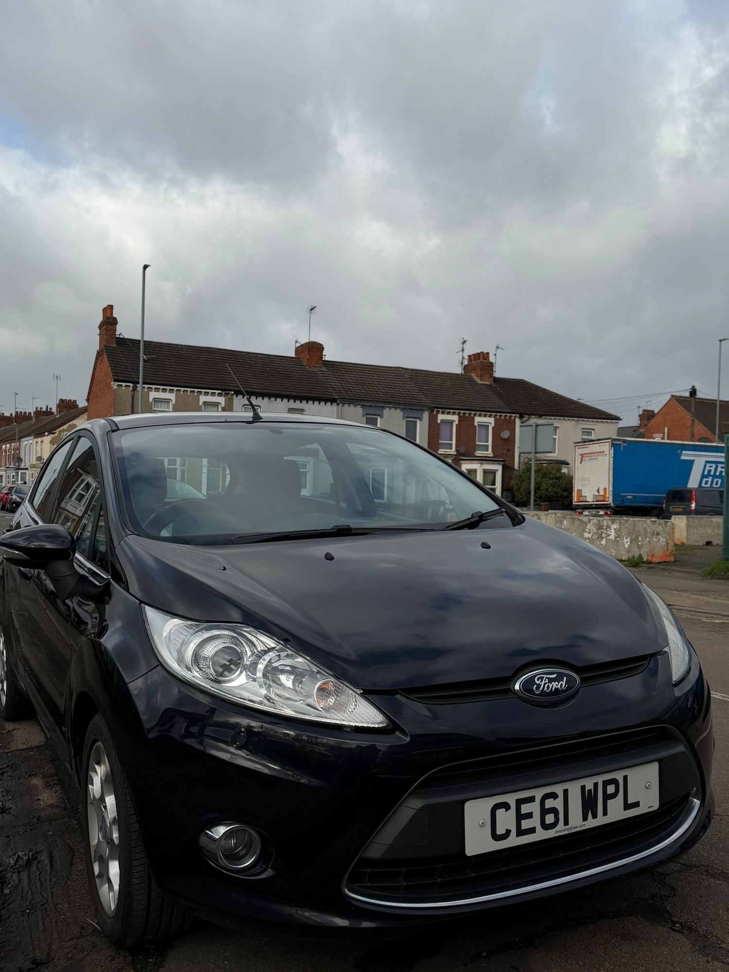 Used Ford Fiesta 2011 for sale - 77640076: Photo 2