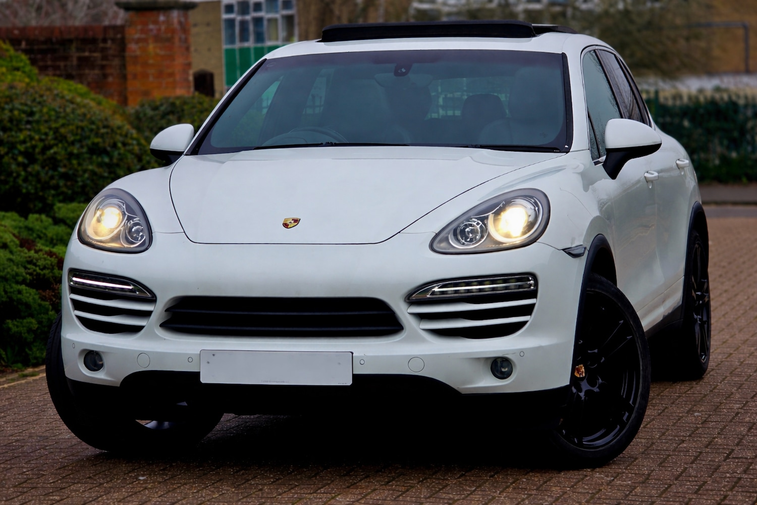 Used Porsche Cayenne 2012 for sale - 77989395: Photo 2