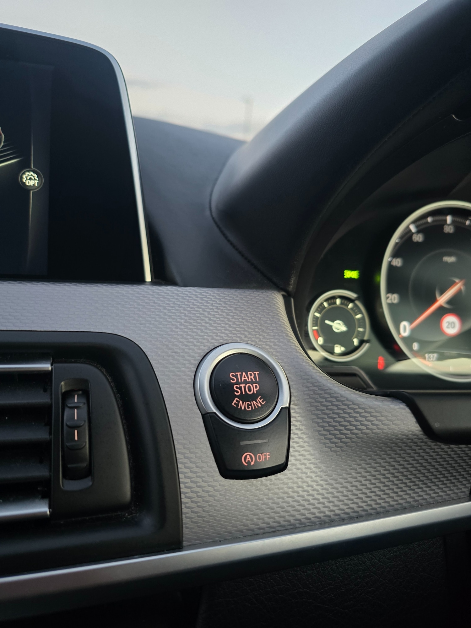 Used BMW 6 Series 2015 for sale - 76363133: Photo 40