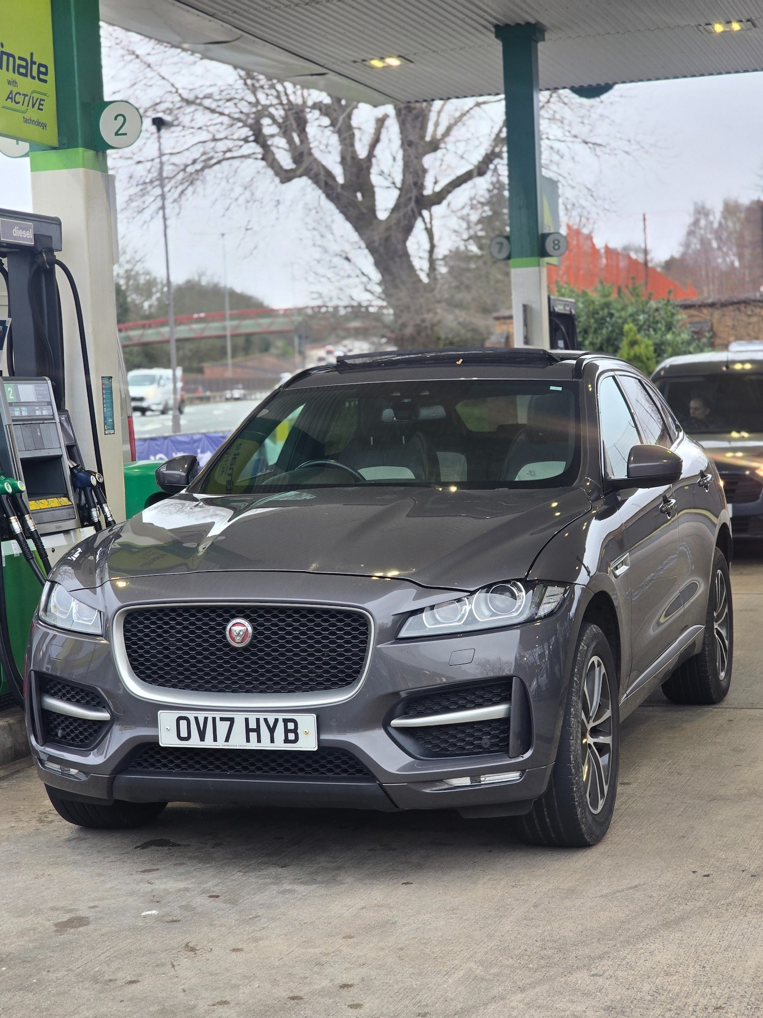 Used Jaguar F-Pace 2017 for sale - 77846111: Photo 2