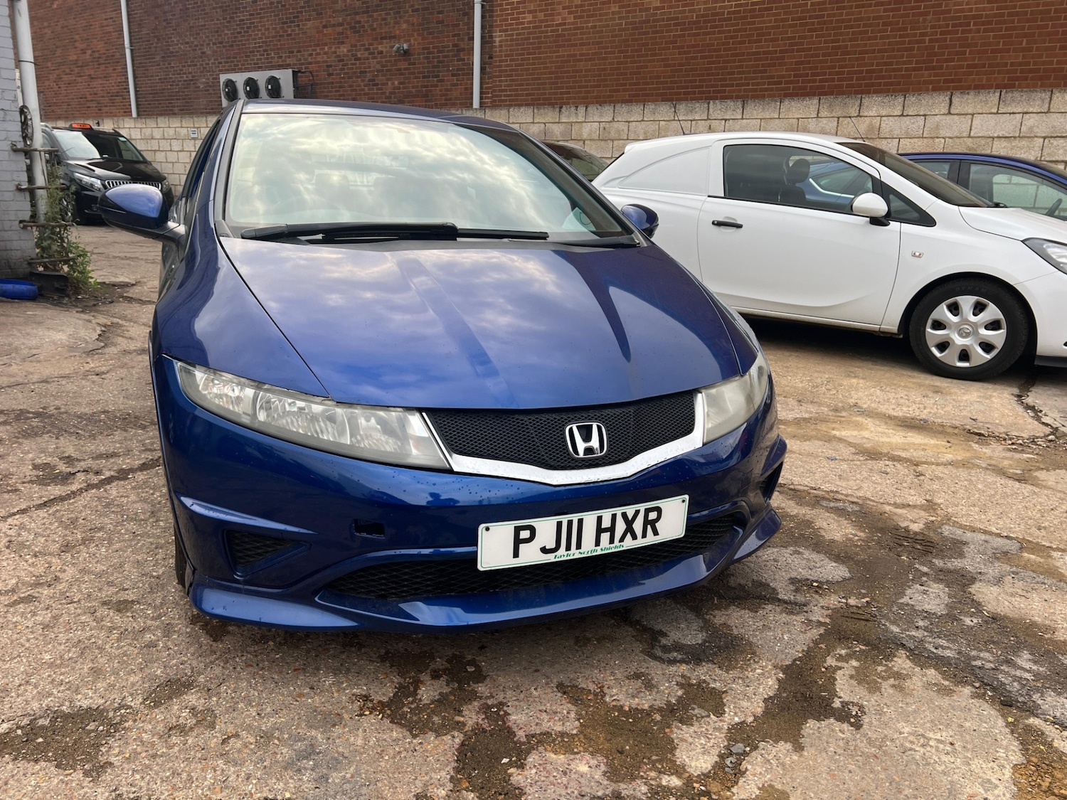 Used Honda Civic 2011 for sale - 77638061: Photo 5
