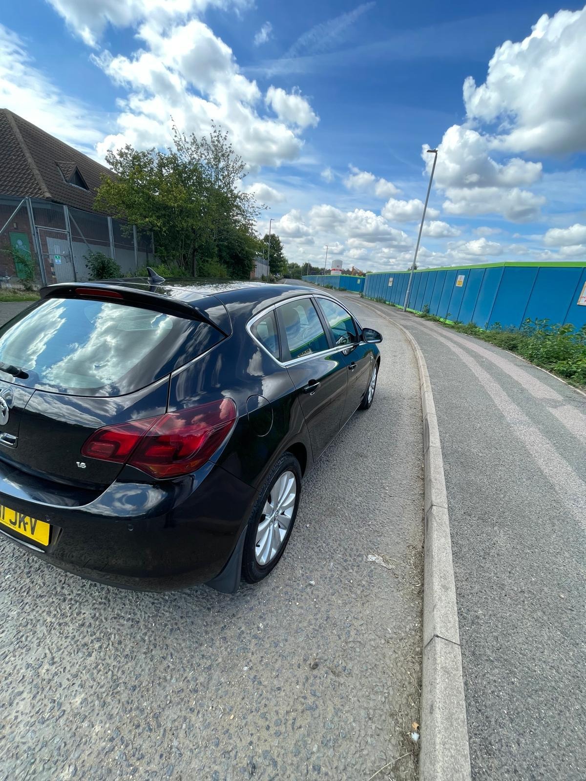Used Vauxhall Astra 2011 for sale - 76405010: Photo 5
