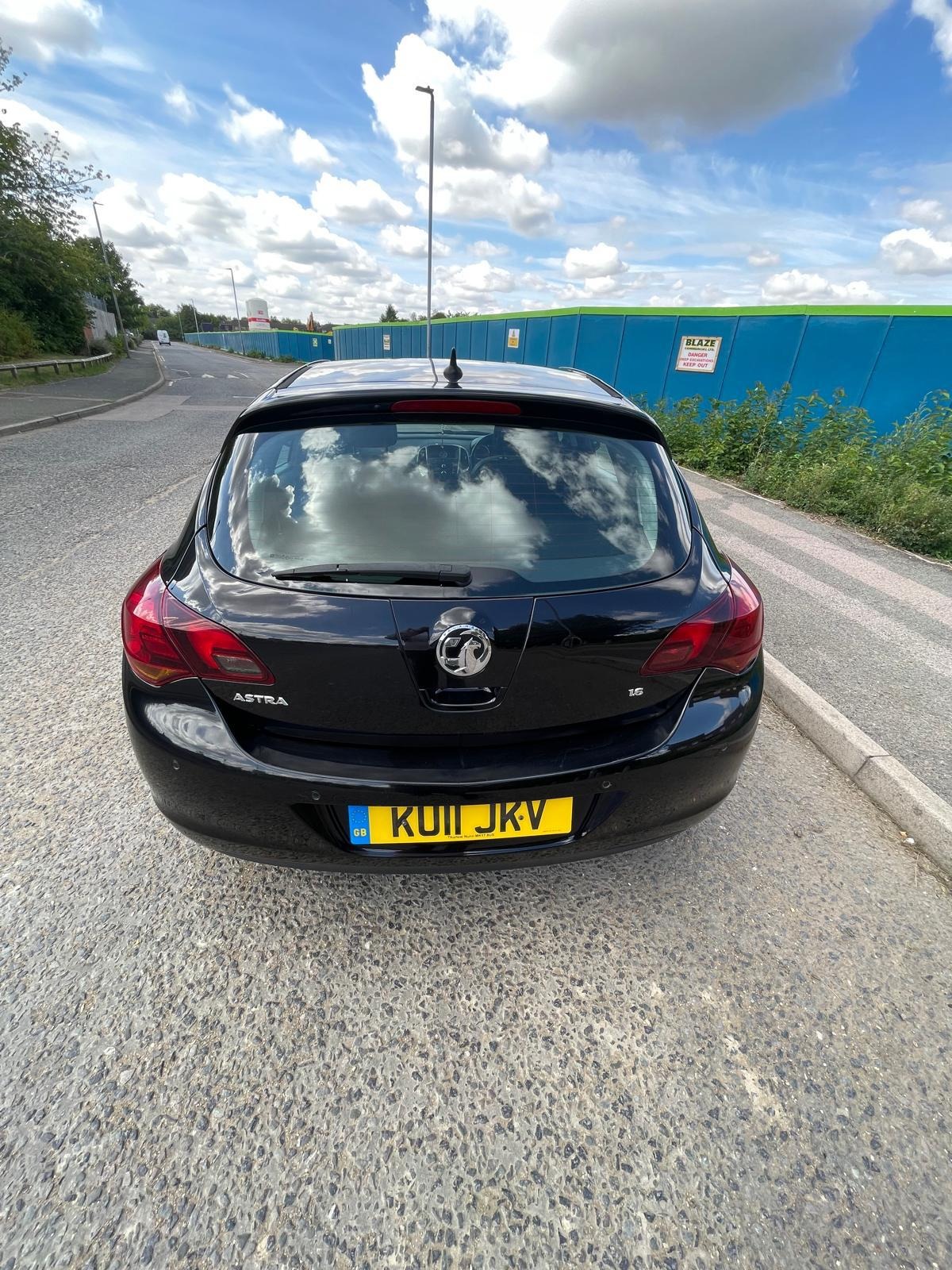 Used Vauxhall Astra 2011 for sale - 76405010: Photo 7