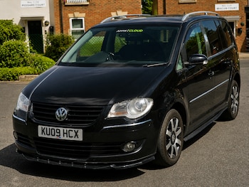 Used Volkswagen Touran 2009 for sale - 79469709: Photo