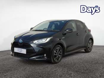 Used Toyota Yaris 2021 for sale - 74696956: Photo