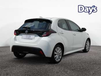 Used Toyota Yaris 2022 for sale - 74696822: Photo