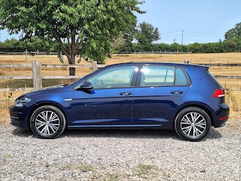 Used Volkswagen Golf 2018 for sale - 78987034: Photo