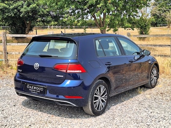 Used Volkswagen Golf 2018 for sale - 78987034: Photo