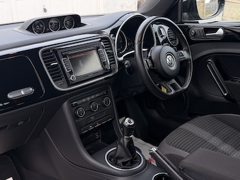 Used Volkswagen Beetle 2014 for sale - 78520172: Photo
