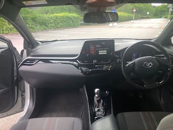 Used Toyota C-HR 2021 for sale - 79711231: Photo