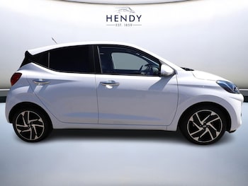 Used Hyundai i10 2023 for sale - 79315336: Photo
