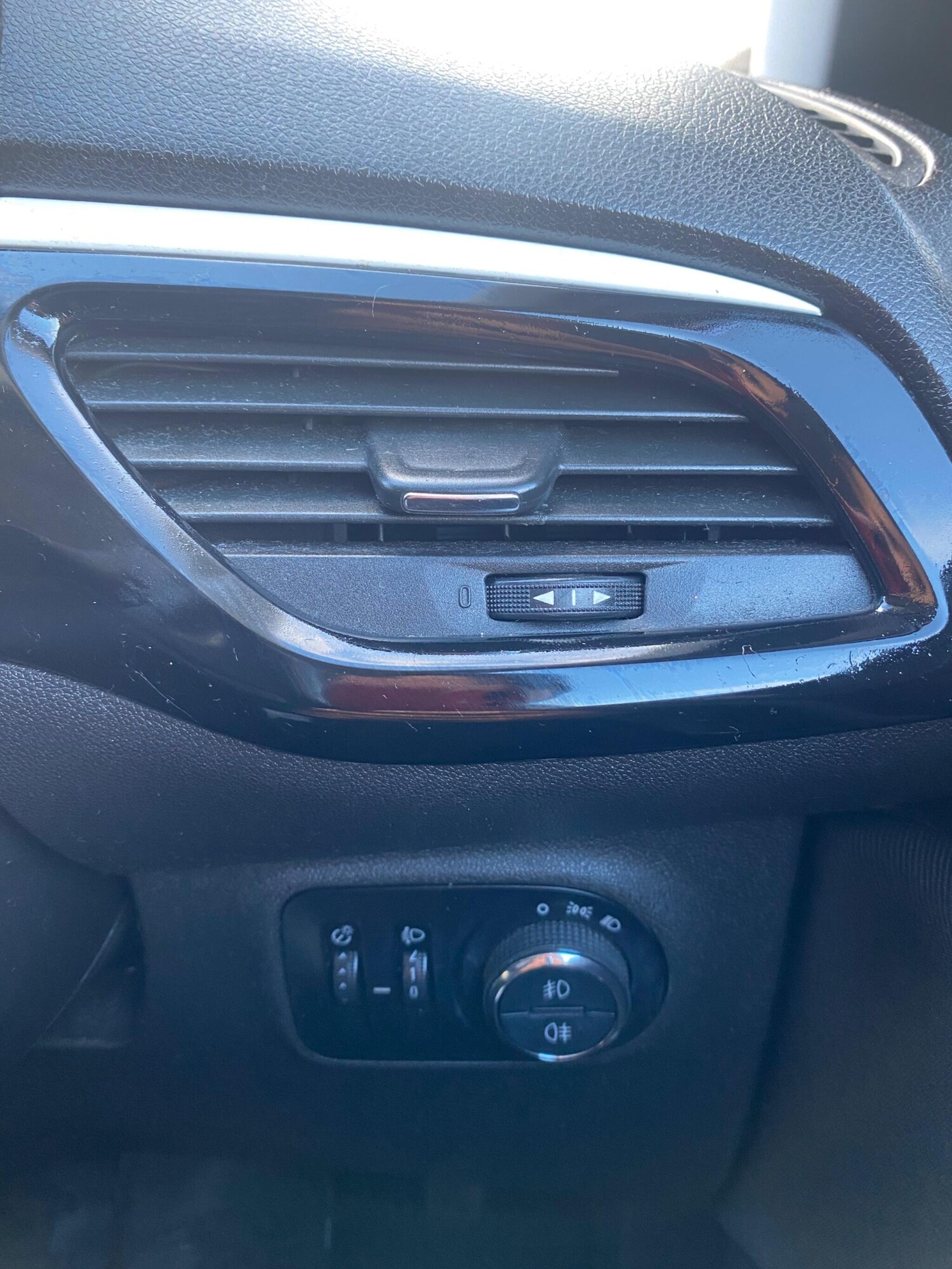 Used Vauxhall Corsa 2015 for sale - 76513320: Photo 40