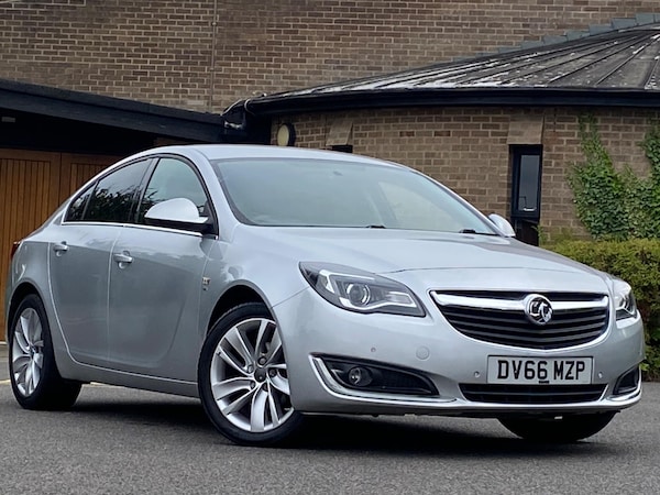 Used Vauxhall Insignia 2016 for sale - 76270312: Photo 1