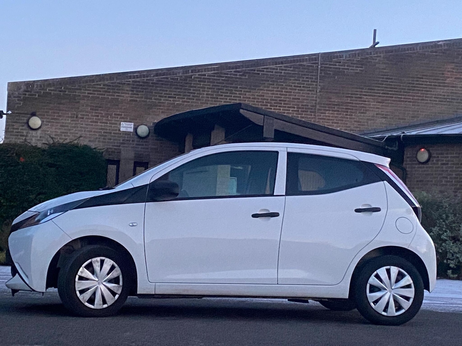 Used Toyota AYGO 2015 for sale - 77109753: Photo 10