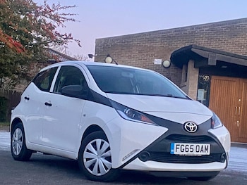 2015 (65) - 1.0 VVT-i x Euro 5 5dr Euro 5