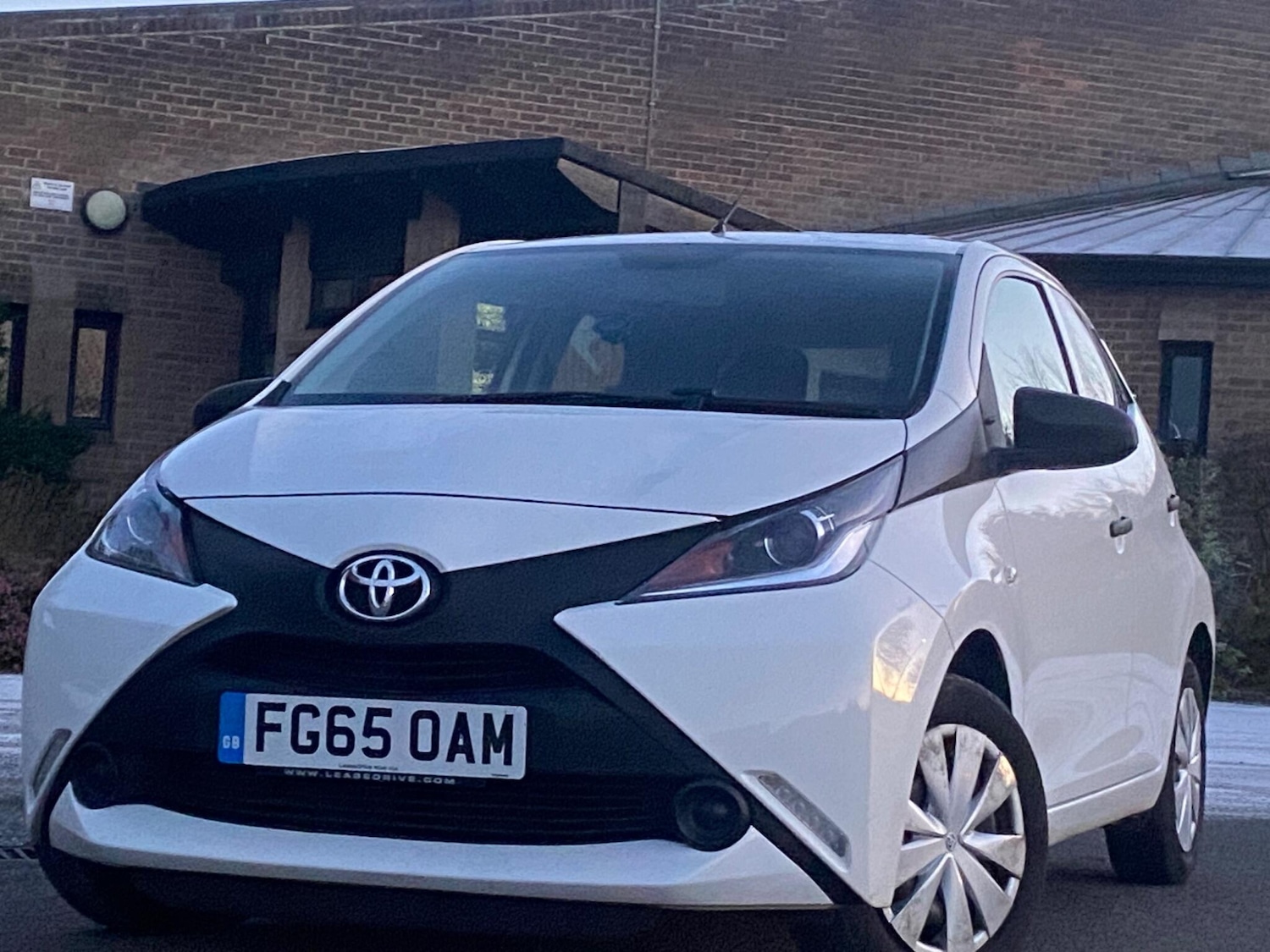 Used Toyota AYGO 2015 for sale - 77109753: Photo 28