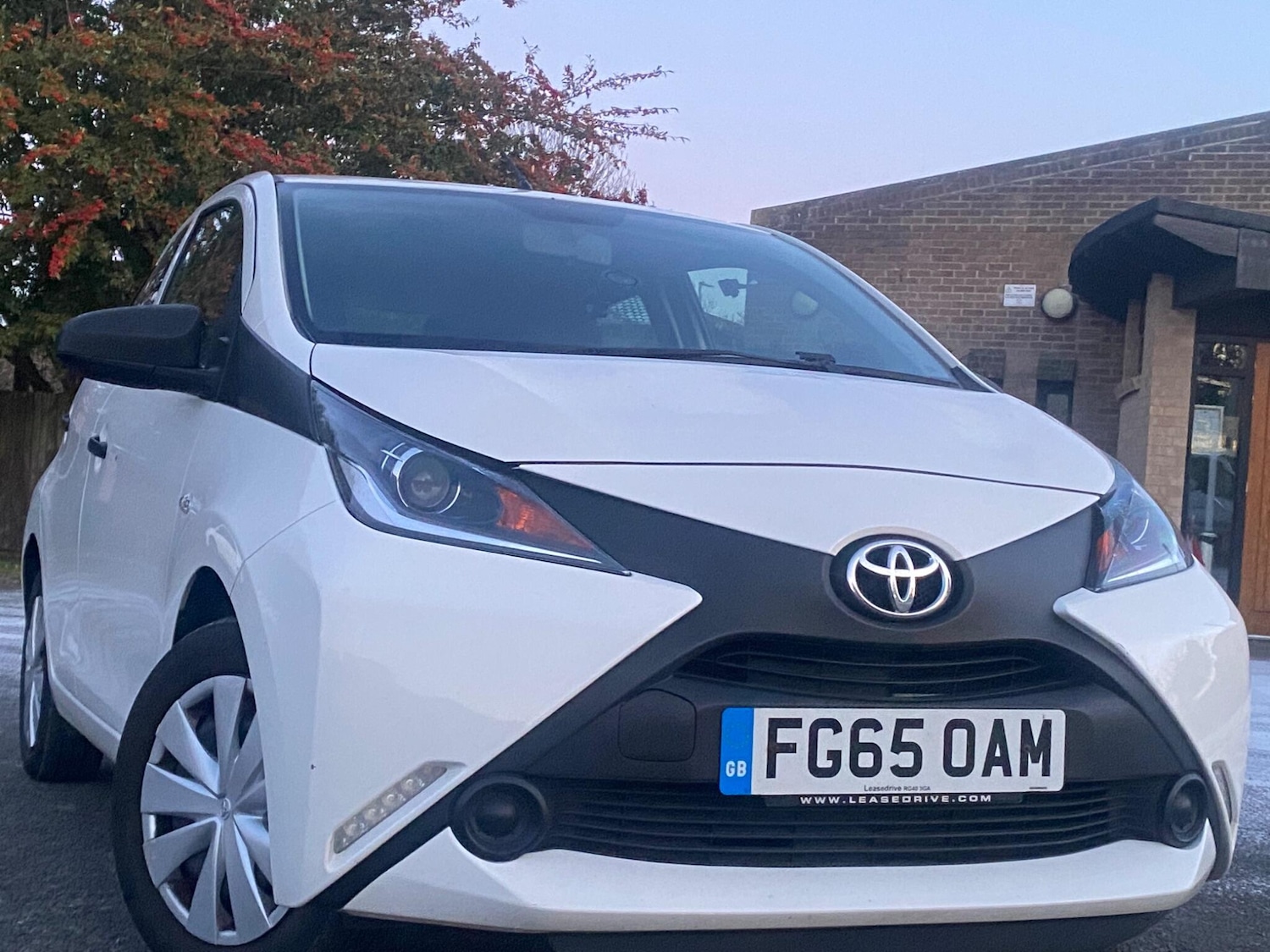 Used Toyota AYGO 2015 for sale - 77109753: Photo 4