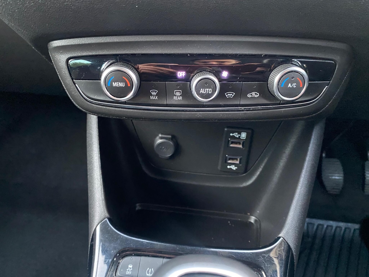 Used Vauxhall Crossland X 2018 for sale - 76995536: Photo 24