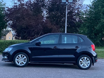 Used Volkswagen Polo 2015 for sale - 79092658: Photo
