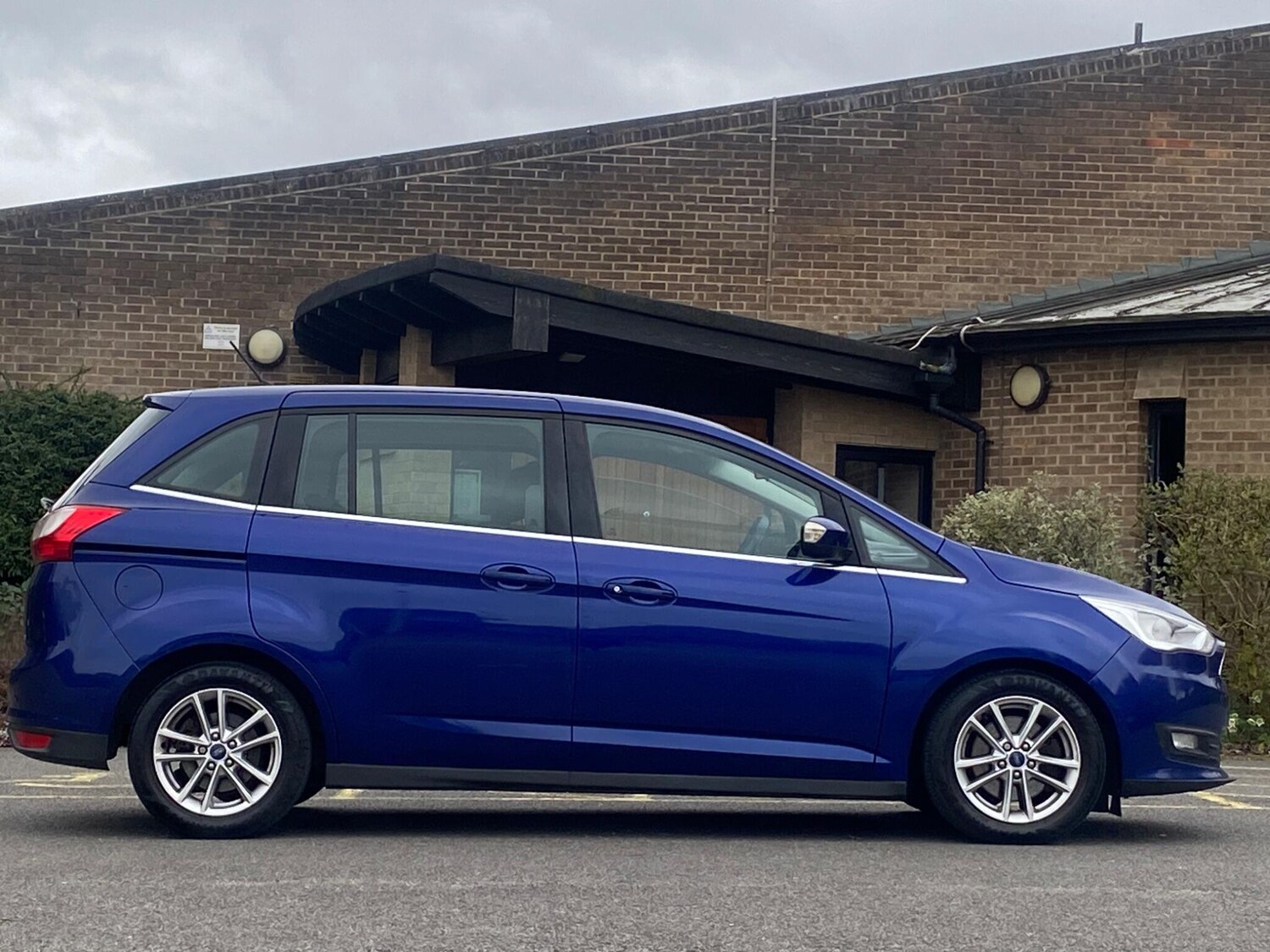 Used Ford Grand C-Max 2018 for sale - 77909111: Photo 23