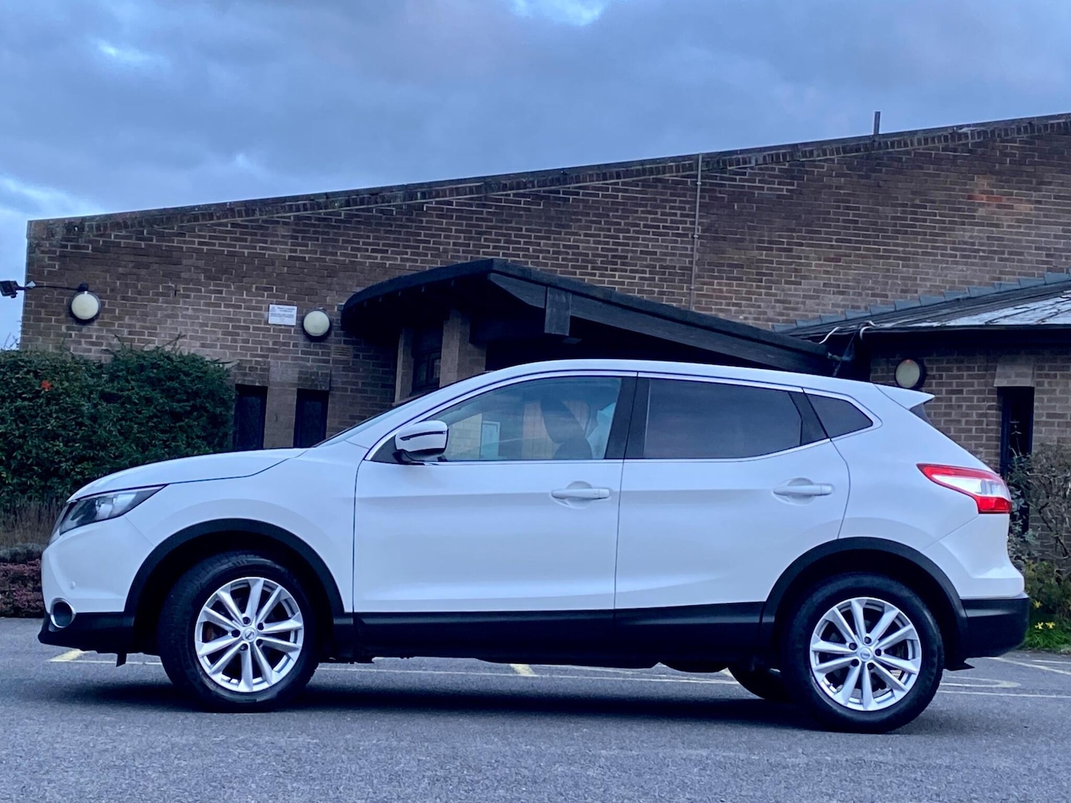 Used Nissan Qashqai 2014 for sale - 77882404: Photo 17