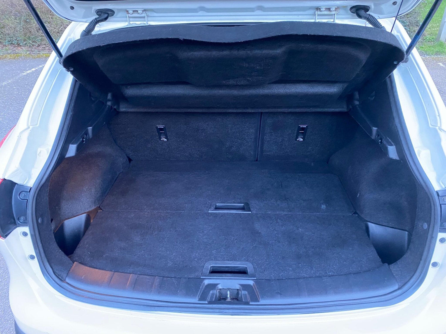 Used Nissan Qashqai 2014 for sale - 77882404: Photo 37