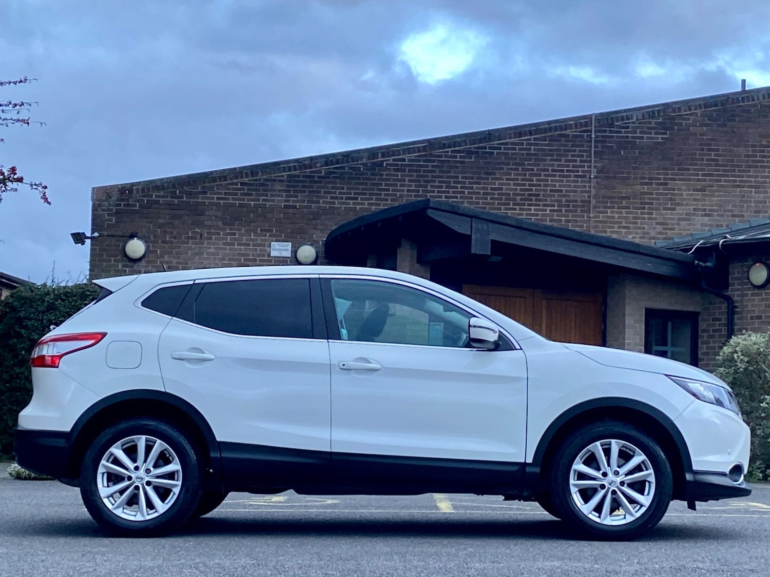 Used Nissan Qashqai 2014 for sale - 77882404: Photo 4