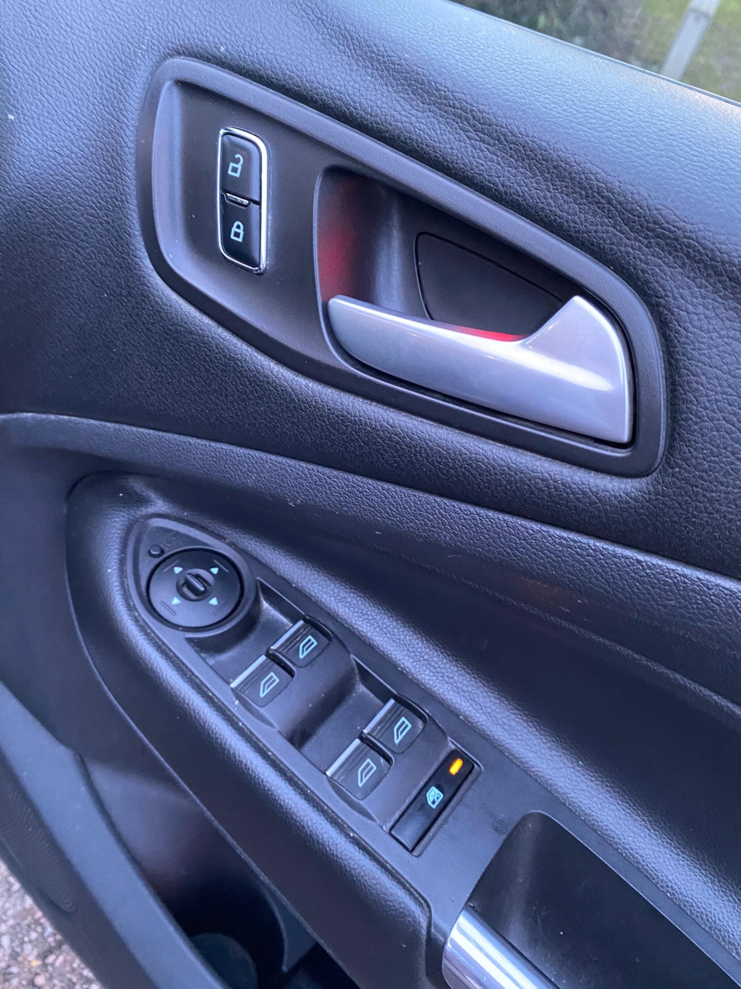 Used Ford Kuga 2016 for sale - 77320370: Photo 25