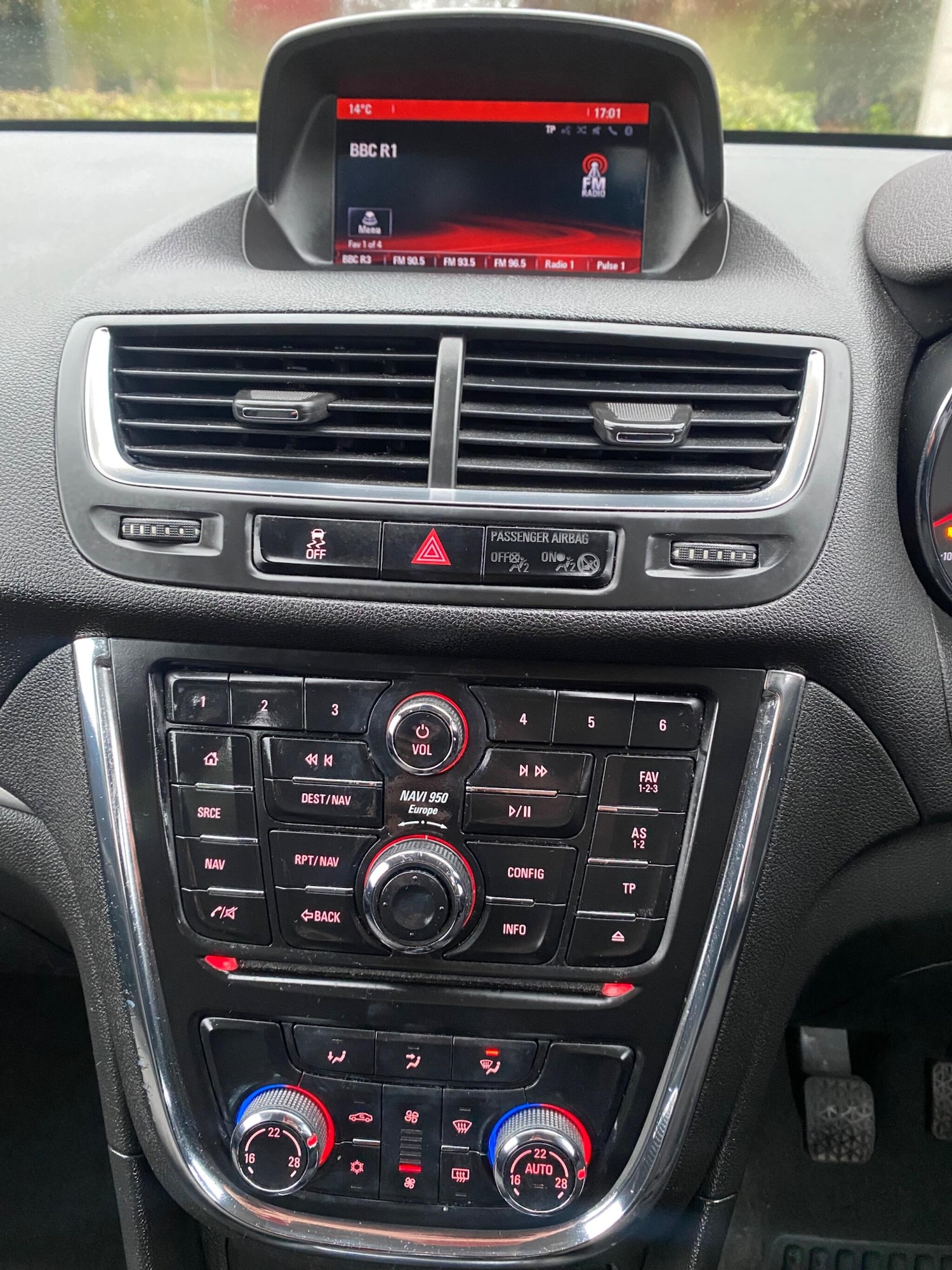 Used Vauxhall Mokka 2015 for sale - 76607966: Photo 9