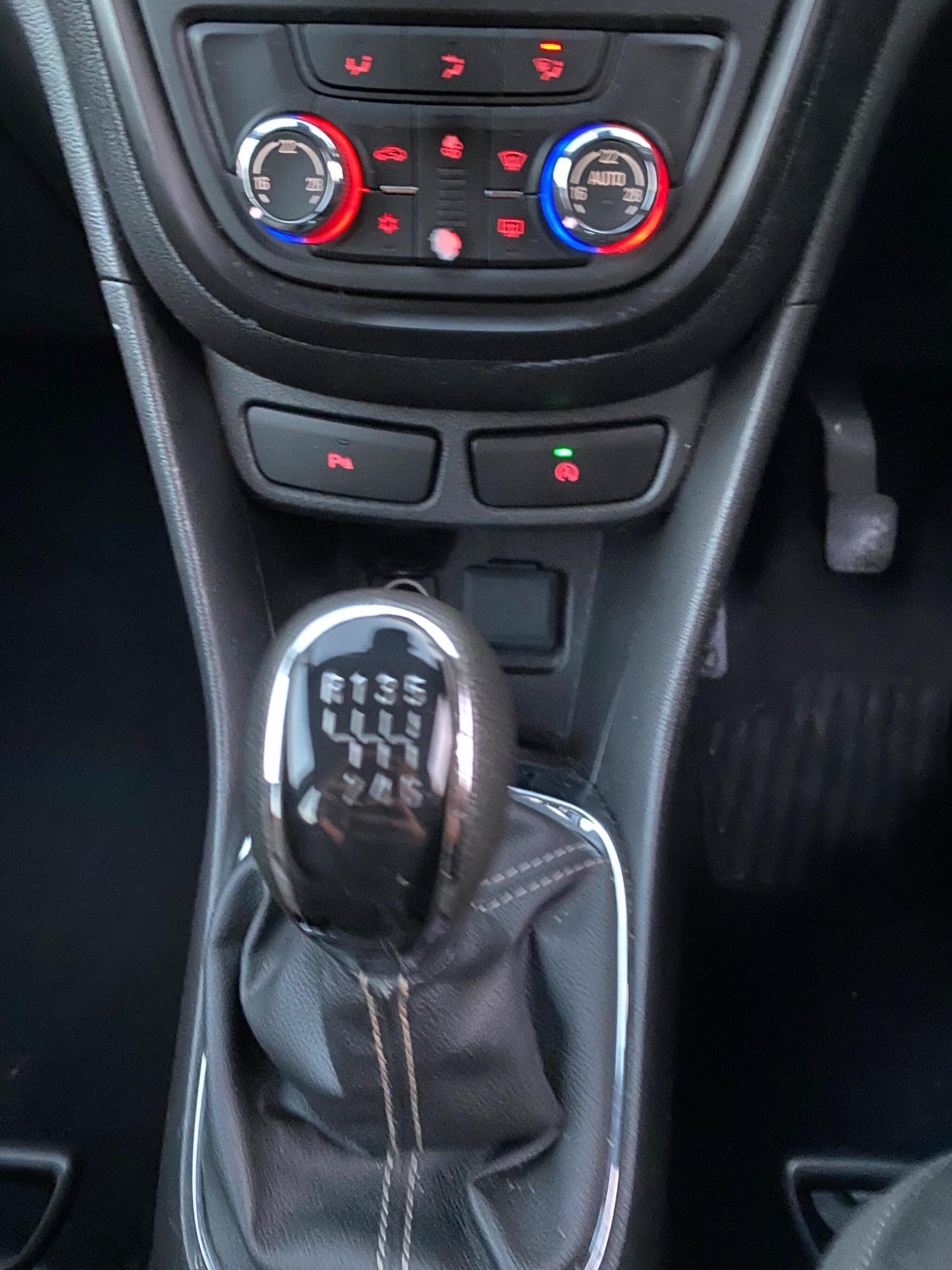 Used Vauxhall Mokka 2015 for sale - 76992821: Photo 22