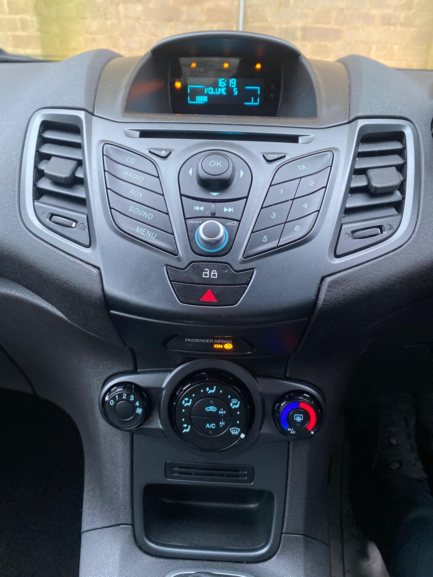 Used Ford Fiesta 2013 for sale - 77166779: Photo 10