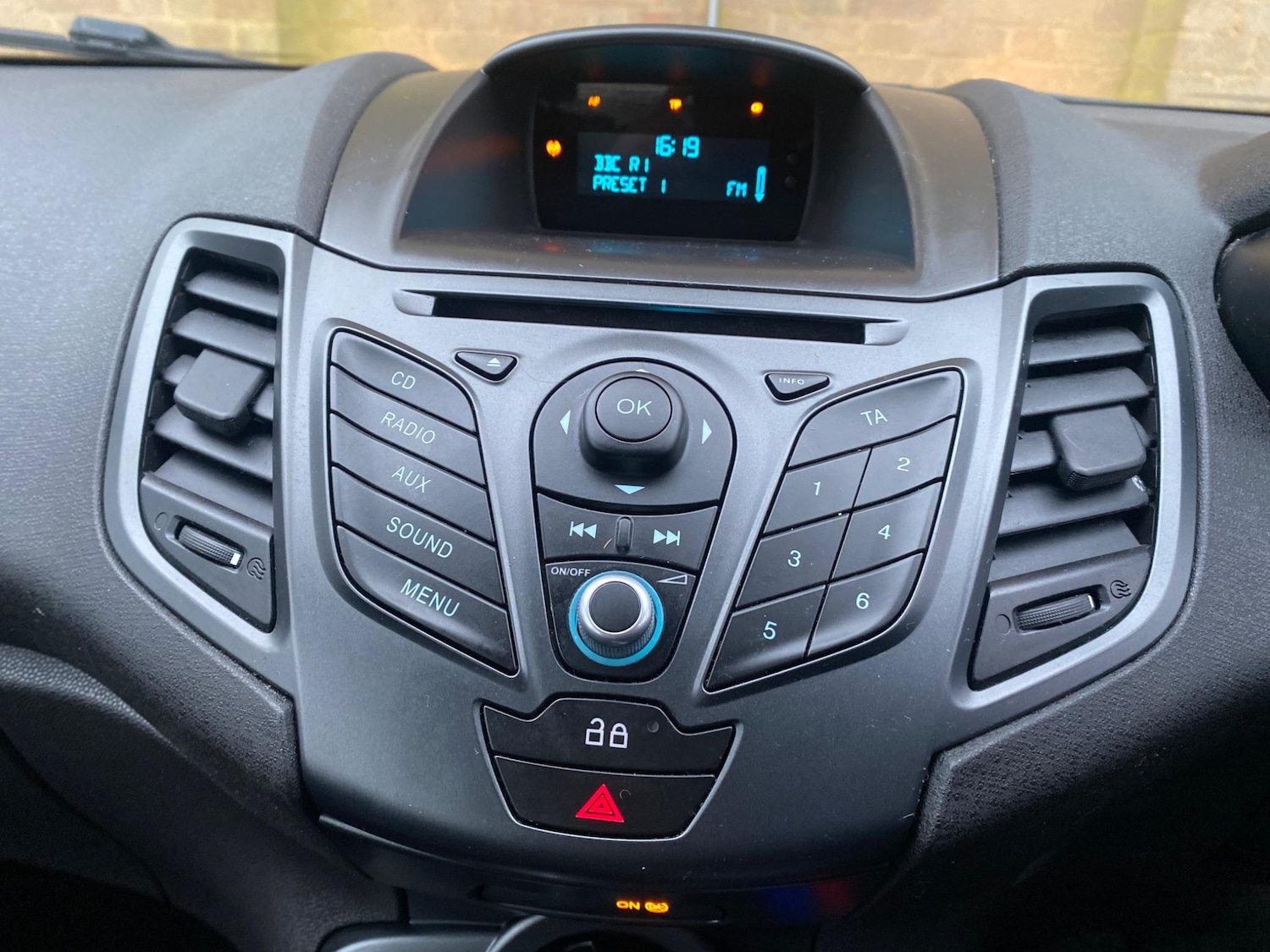 Used Ford Fiesta 2013 for sale - 77166779: Photo 15