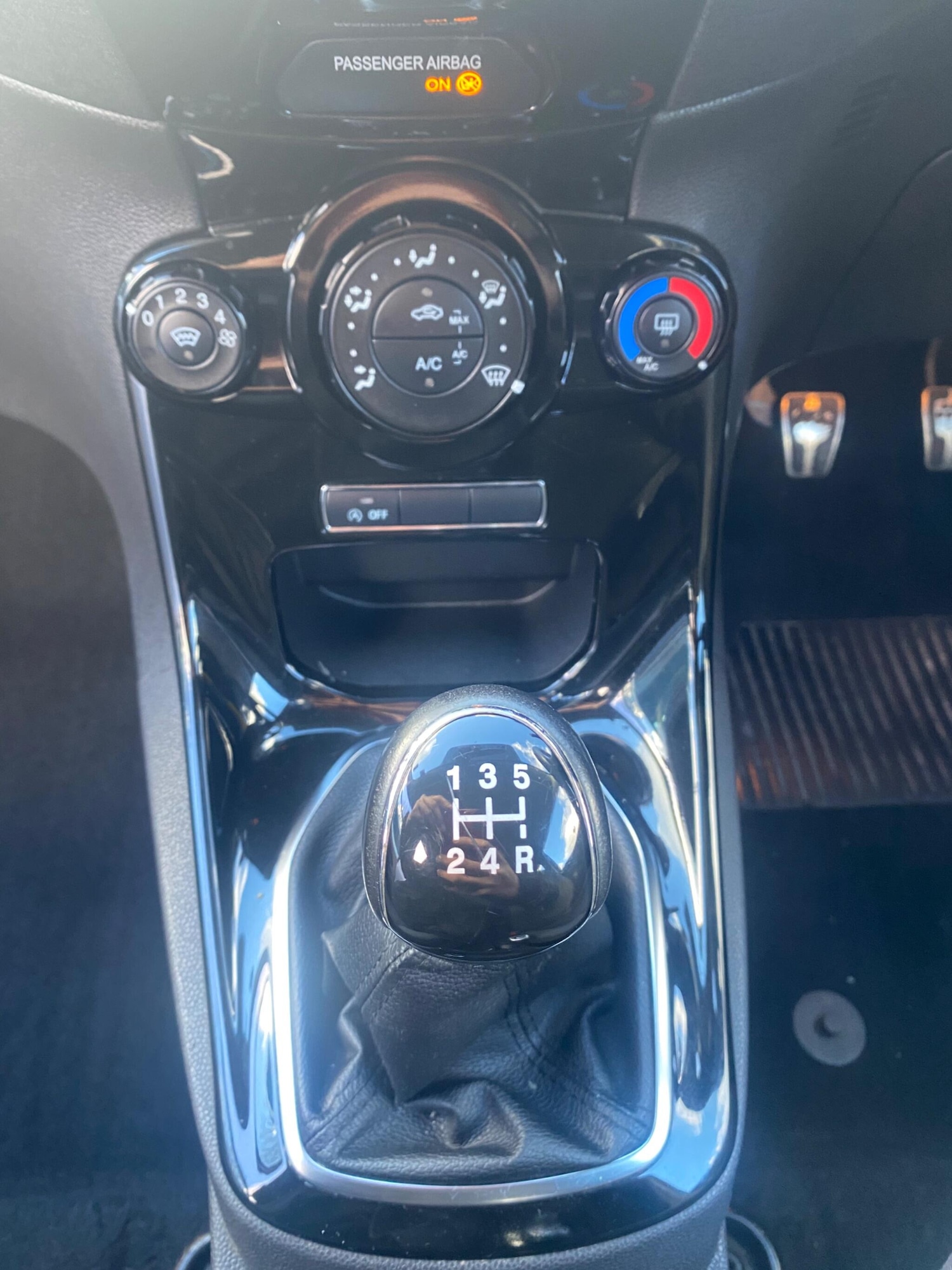 Used Ford Fiesta 2015 for sale - 77331698: Photo 38