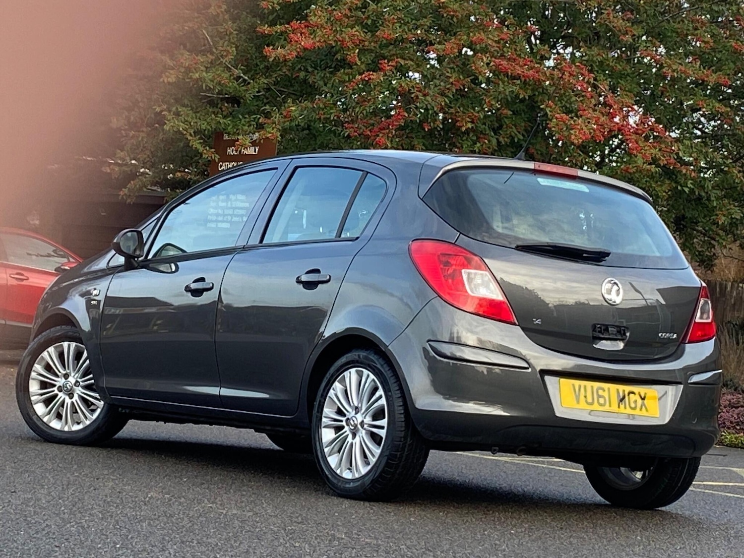 Used Vauxhall Corsa 2011 for sale - 77377085: Photo 2