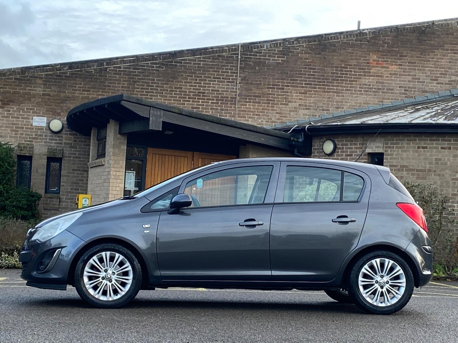 Used Vauxhall Corsa 2011 for sale - 77377085: Photo 24