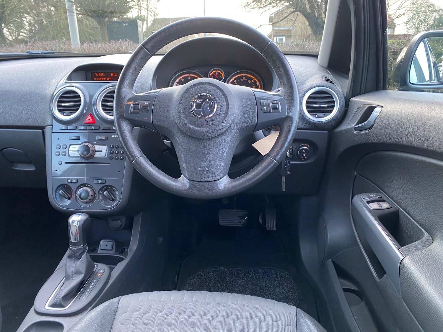 Used Vauxhall Corsa 2011 for sale - 77377085: Photo 27