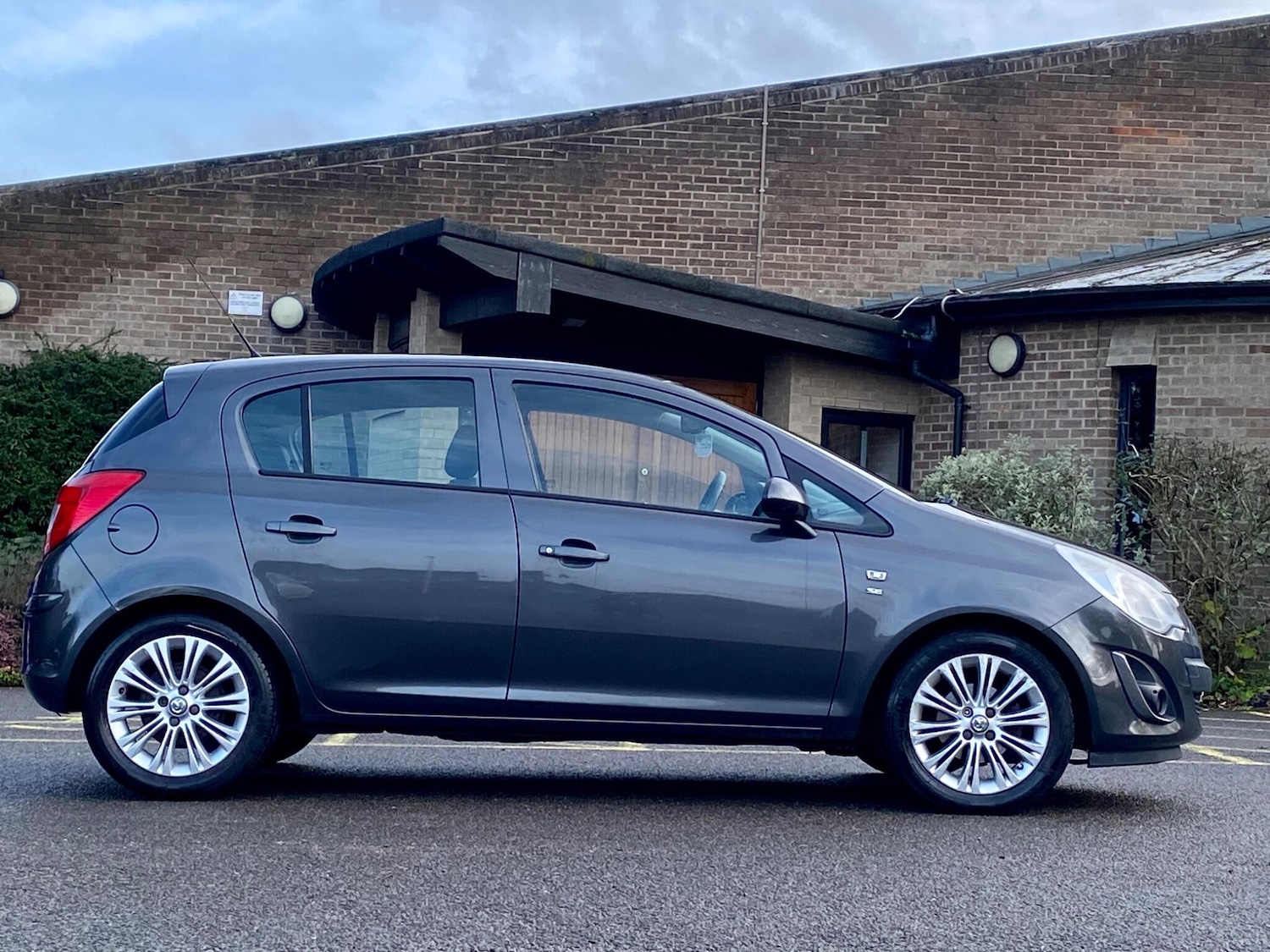 Used Vauxhall Corsa 2011 for sale - 77377085: Photo 40