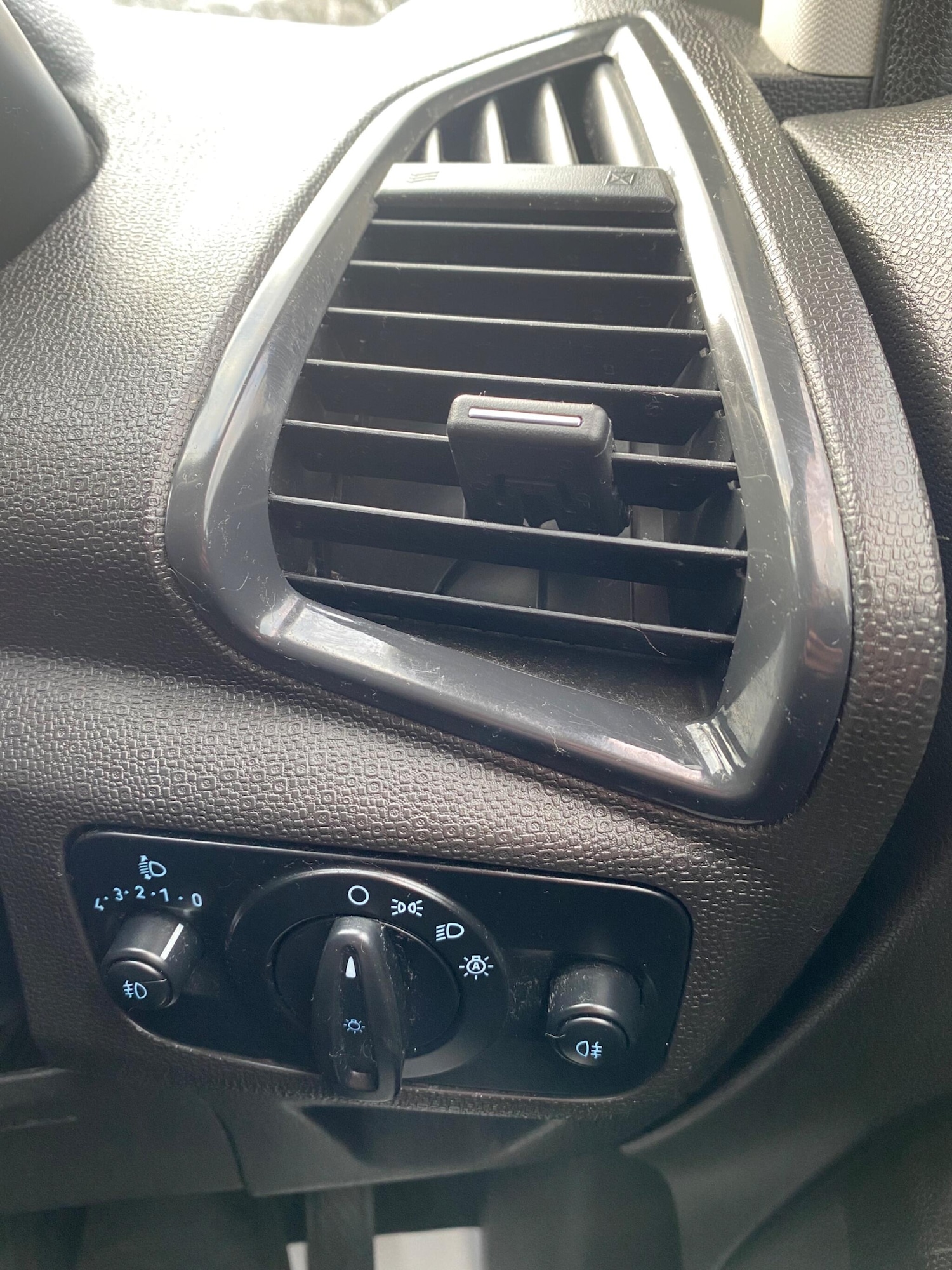 Used Ford Ecosport 2016 for sale - 76952457: Photo 29