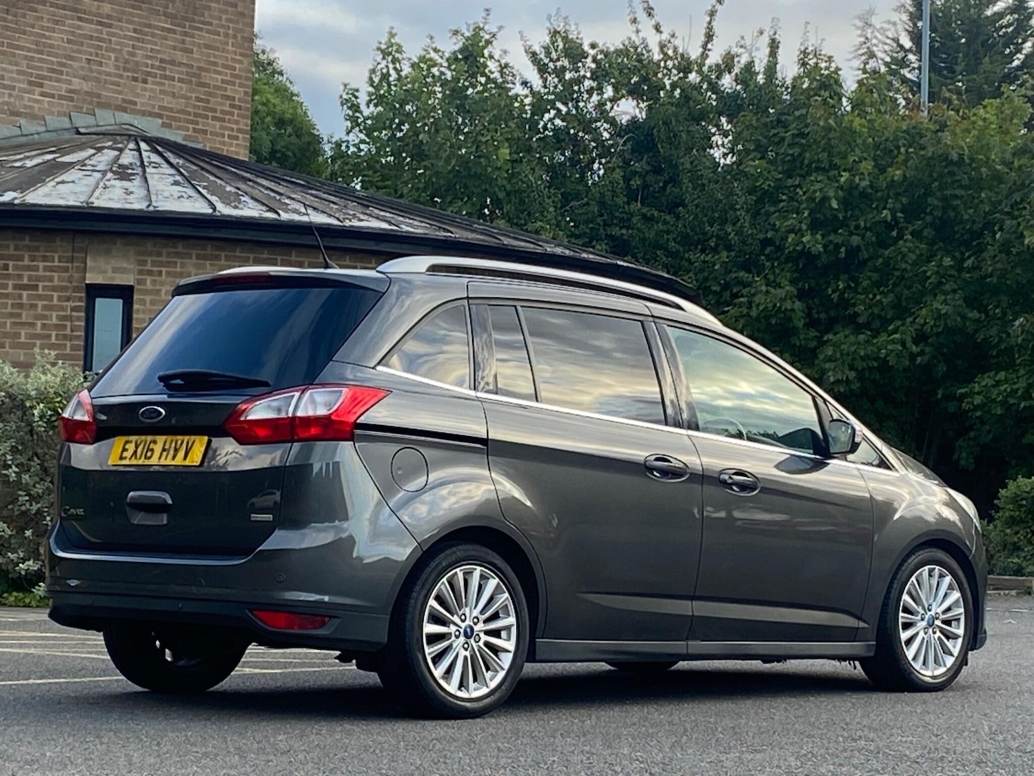 Used Ford Grand C-Max 2016 for sale - 76043206: Photo 10