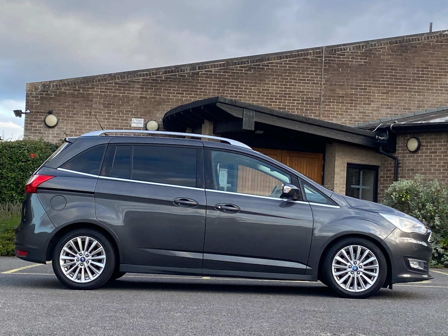 Used Ford Grand C-Max 2016 for sale - 76043206: Photo 8