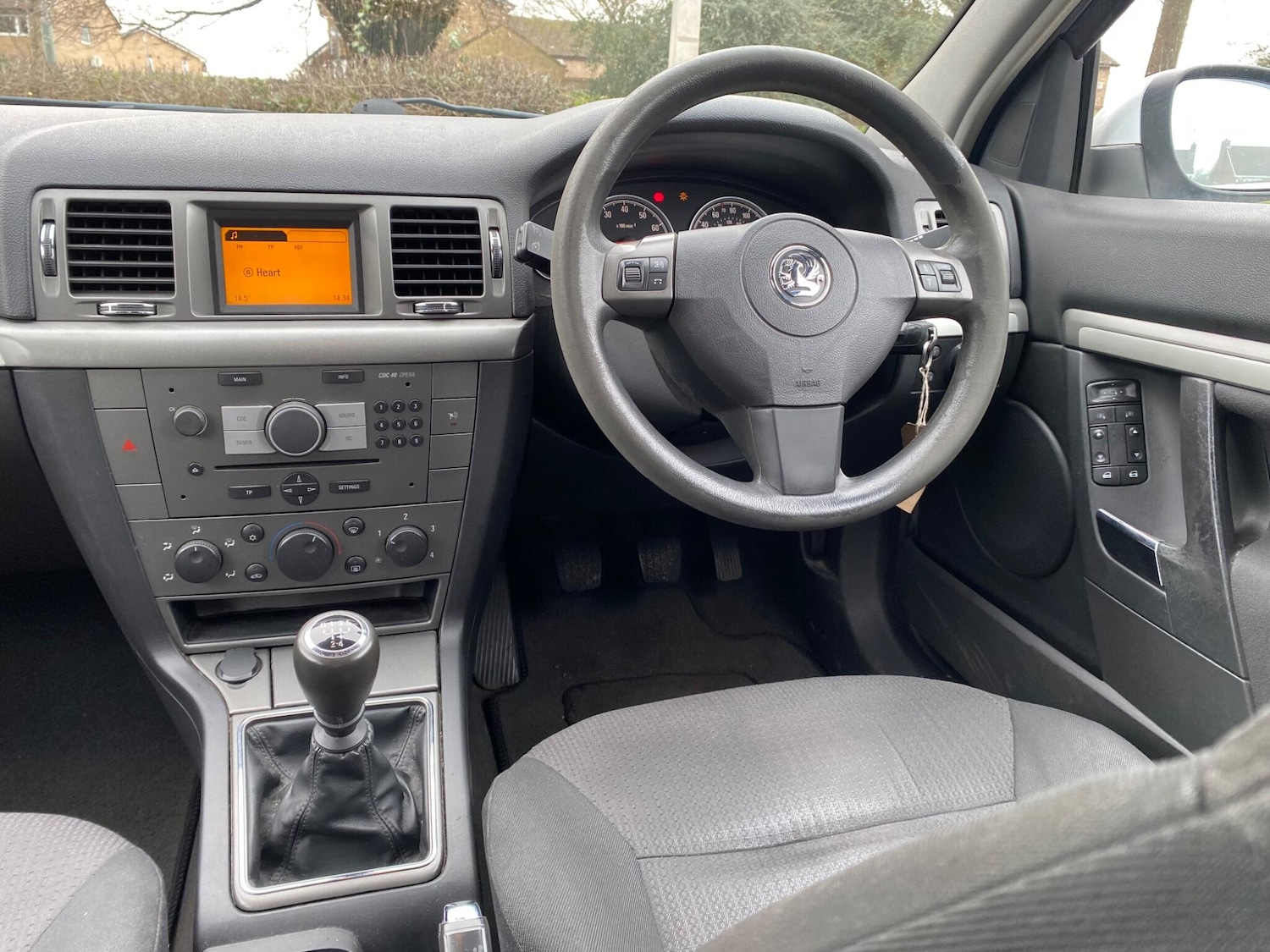 Used Vauxhall Vectra 2007 for sale - 77633472: Photo 25