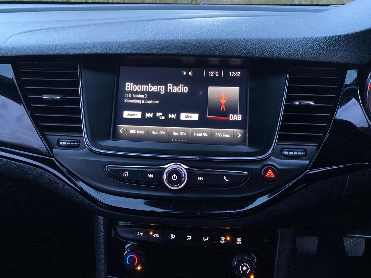 Used Vauxhall Astra 2017 for sale - 78019950: Photo 37