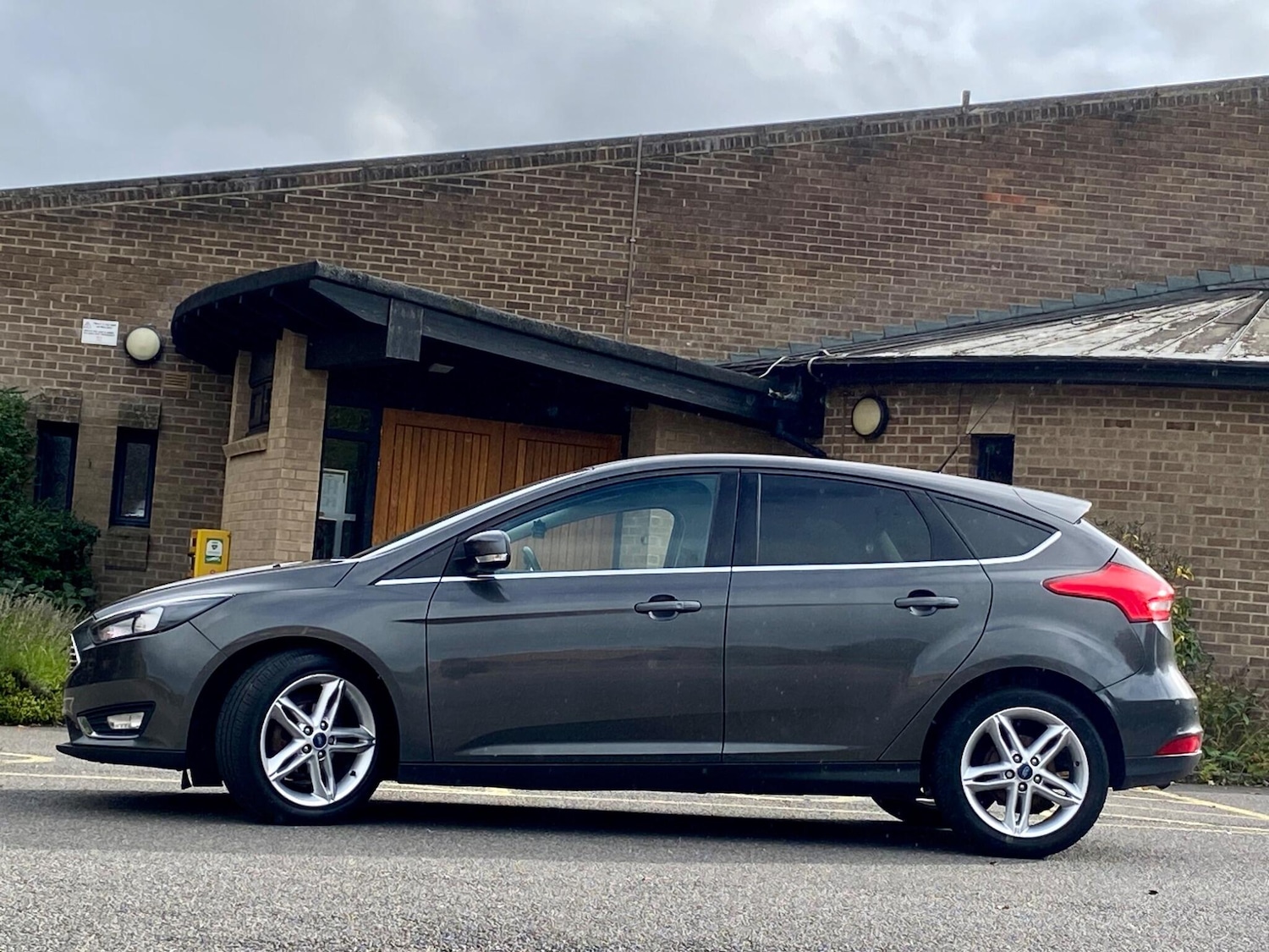 Used Ford Focus 2017 for sale - 76349821: Photo 10