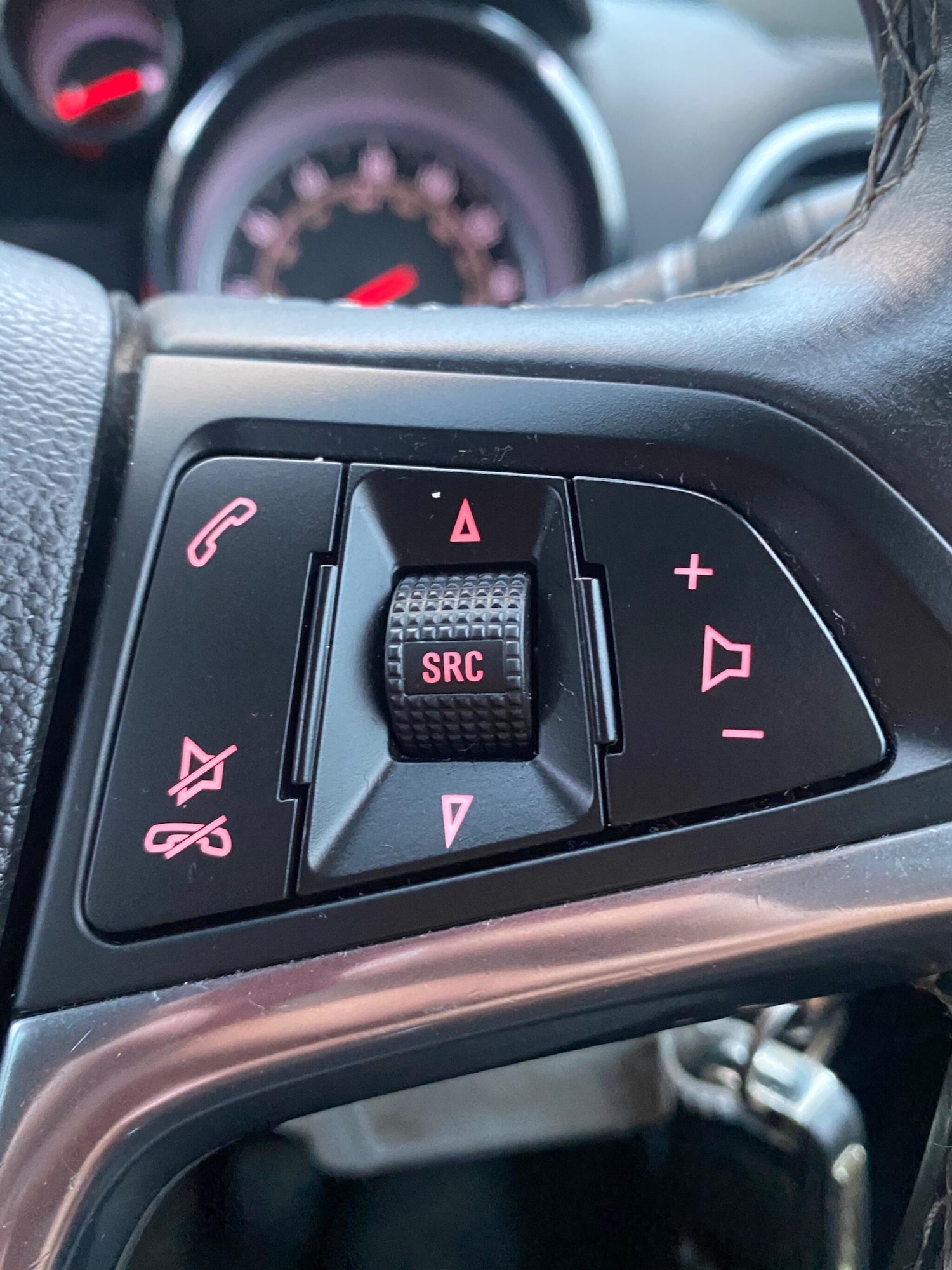 Used Vauxhall Mokka 2014 for sale - 77611456: Photo 28