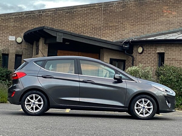 Used Ford Fiesta 2017 for sale - 76042243: Photo 24